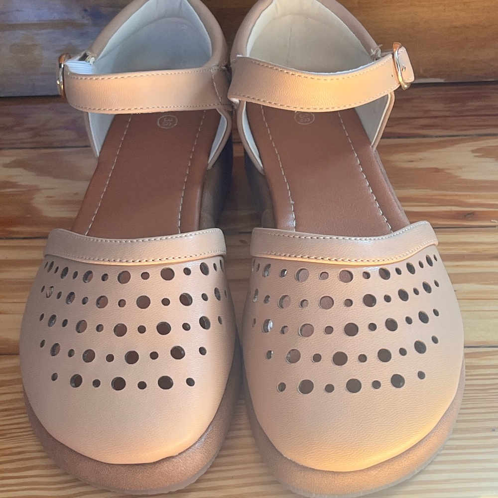 Low wedge ankle strap buckle flats size 36(6) New in box - Picture 2 of 11